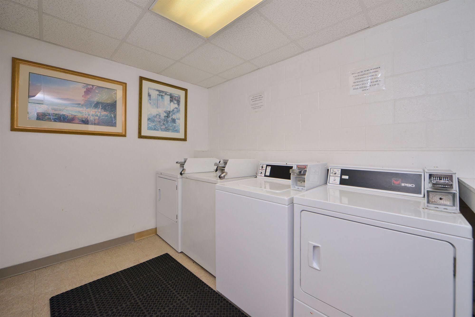 Days Inn By Wyndham Doswell \/ Kings Dominion Area ภายนอก รูปภาพ
