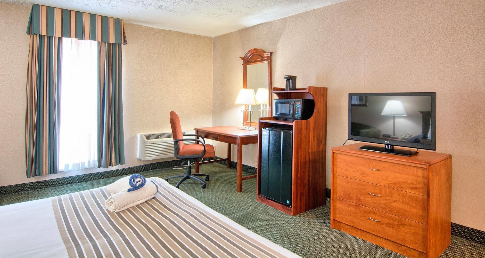 Days Inn By Wyndham Doswell \/ Kings Dominion Area ภายนอก รูปภาพ