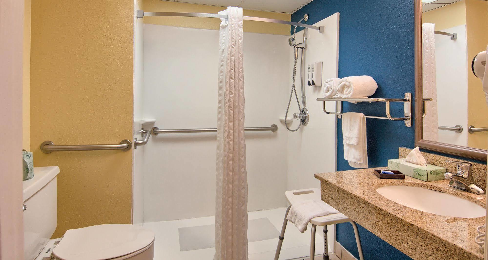 Days Inn By Wyndham Doswell \/ Kings Dominion Area ภายนอก รูปภาพ