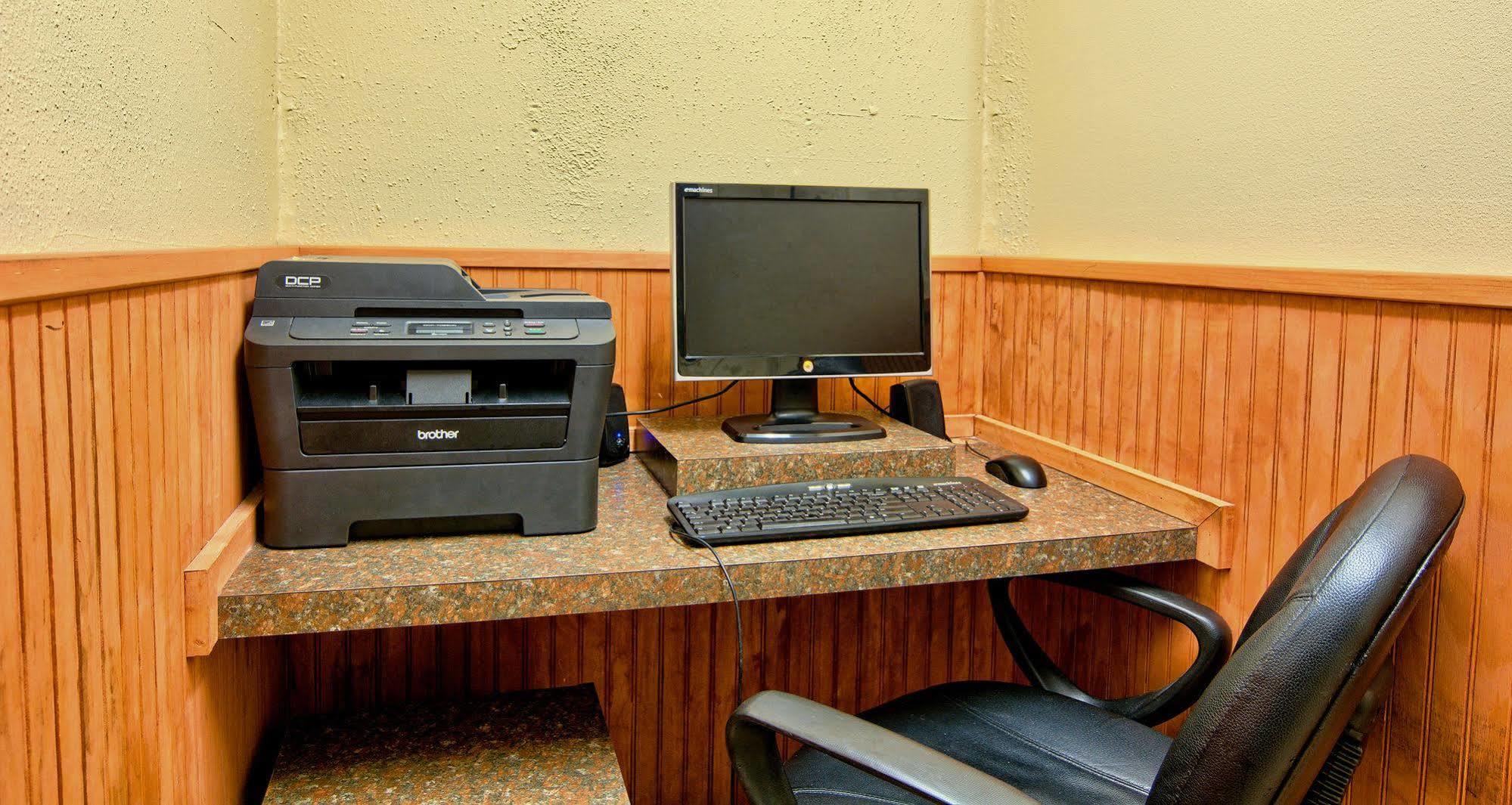 Days Inn By Wyndham Doswell \/ Kings Dominion Area ภายนอก รูปภาพ